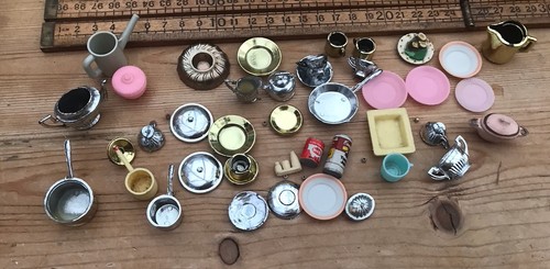 Vintage dolls house - vintage,