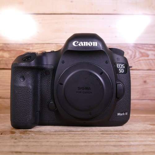 Used canon eos - mark, iii