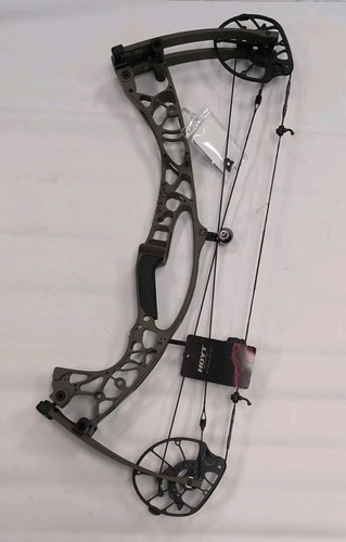 Hoyt 29 right - ax-2, hand
