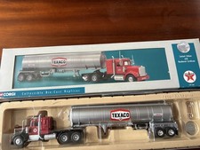 Corgi 1/50 Scale US55703 - Kenworth W925 Semi Tanker Truck Texaco - Red & COA