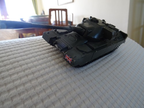 Corgi toys chieftain medium - corgi,