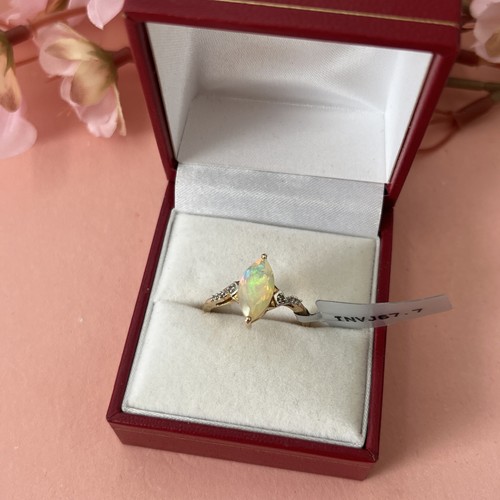 9ct 10ct gold - 9ct, opal