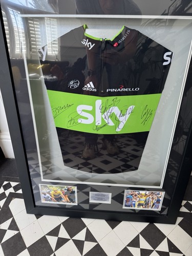 Frame mounted sky - frame,