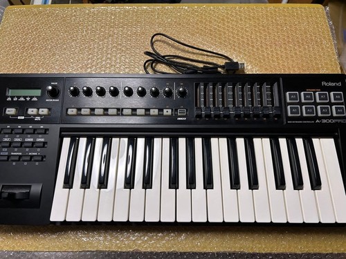 Roland 300pro midi keyboard - roland,