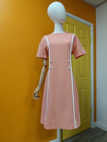 Vintage 1960s pink white - 1960s,