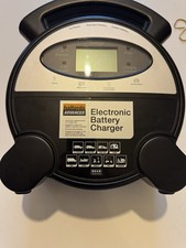 Halfords Advanced Electronic Battery Charger 12V