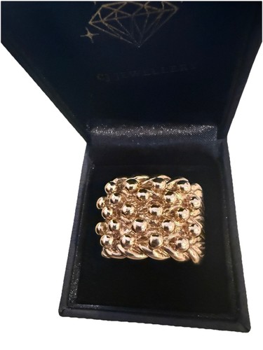 9ct yellow gold row - yellow,