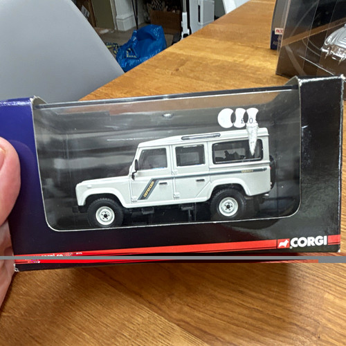 Corgi modern motors land rover - motors,