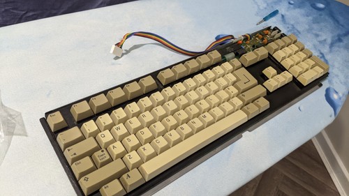Amiga a500 plus early - early, red