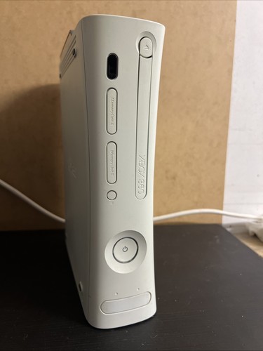 Xbox 360 white console - xbox,