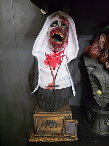 The nun valak bust - nun, horror