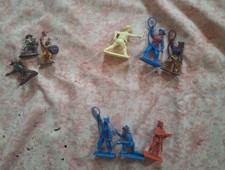 ×8 Plastic Cowboys And 1