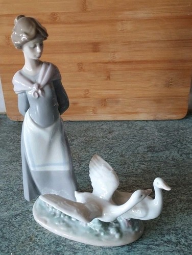 Lladro 05659 barnyard scene - 05659,