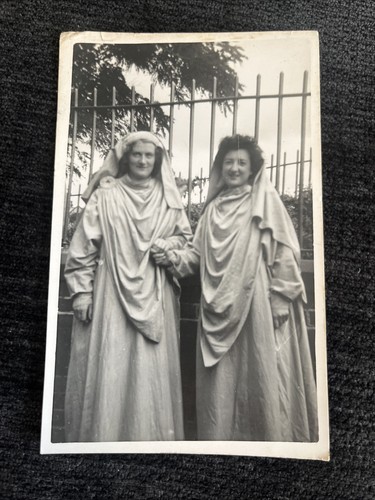 Two welsh ladies - welsh, at