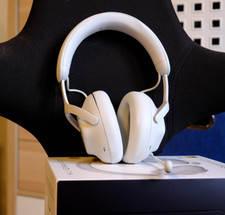 White Alienware Pro Wireless Gaming Headset - Mint Condition