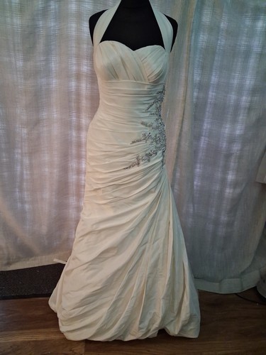 Wedding dress size ivory - wedding,