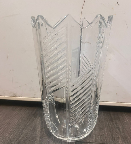 Clear glass ribbed pattern - clear,