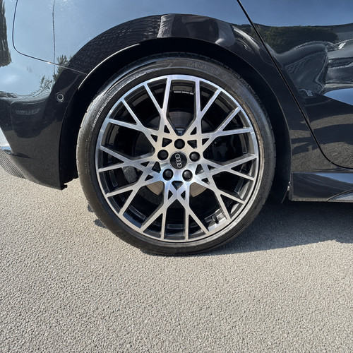 Audi 8y 18 gun - 8y, 18"