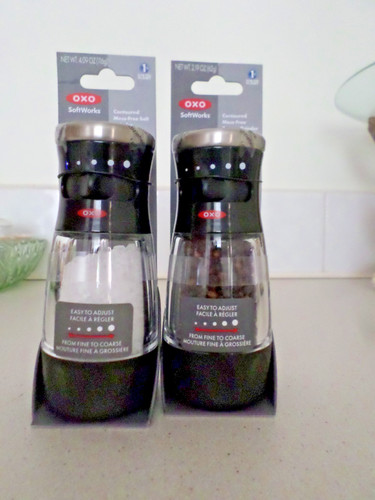 Oxo softworks salt pepper - oxo,