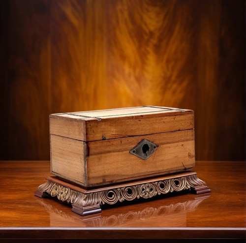 Classic art deco wooden money - classic,