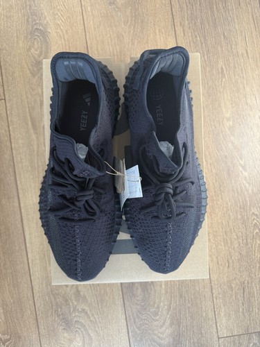 Adidas yeezy boost - yeezy,