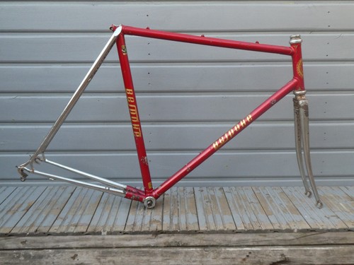 Bespoke bicycle frame - bespoke(brand),