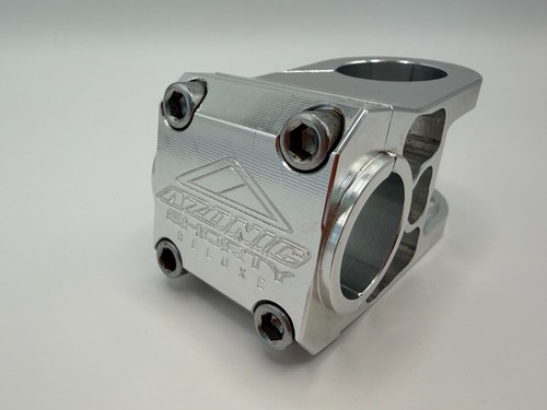 Rare azonic shorty deluxe - azonic,