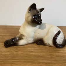 Vintage Beswick Siamese Cat Fugurine 1558