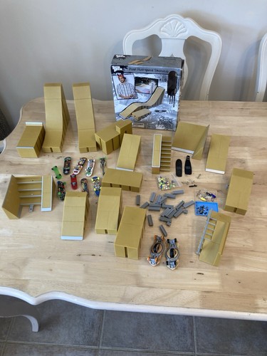 Tech deck ramps - ramps, and