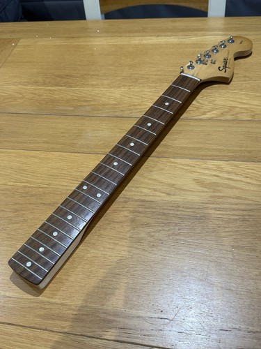 Squier strat fender guitar - squier,