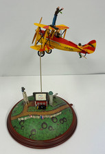 VINTAGE FLYING CIRCUS WIND UP MUSICAL AIRPLANE MODEL TRAVELS OF YESTERYEAR 1987