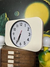 Habitat large White Space Age