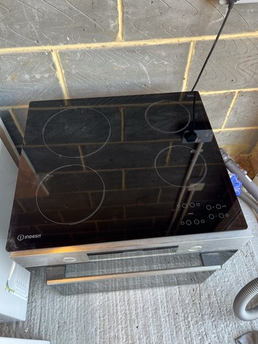 Indesit ri161c ceramic hob - indesit,