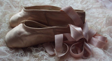 Pointe Shoes Vintage Fred K Freed Classical Ballet Pink Silk Satin & Ribbon Ties