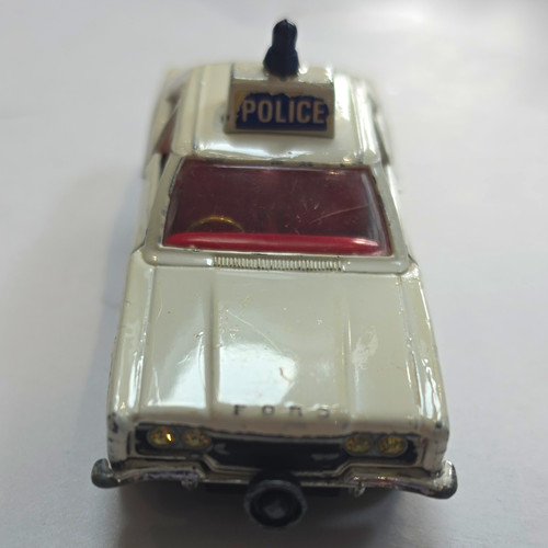 Ford white diecast police - white,