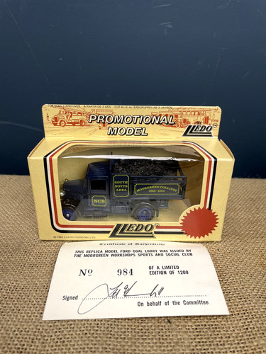 Vintage lledo promotional - lledo,
