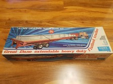 ERTL Great Dane Extendable