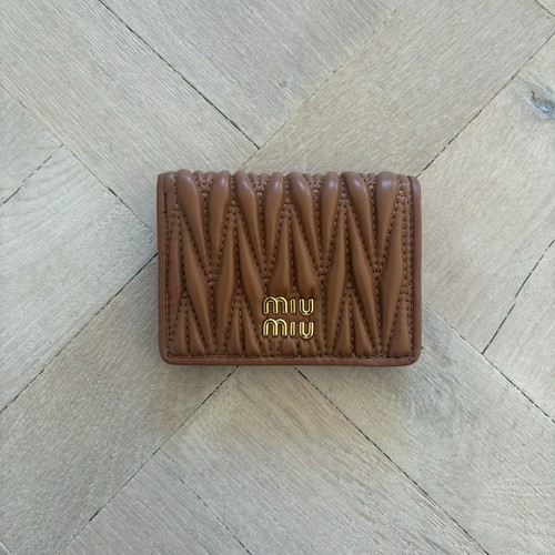 Brown miu - matelasse, nappa
