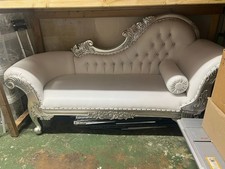 Elegant Chaise Lounge –