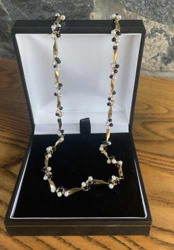 Gold tone necklace with - necklace,