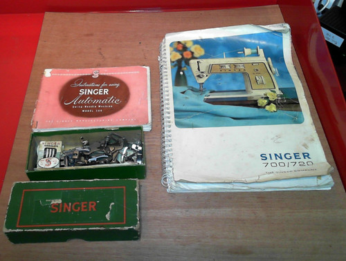 Singer 700 720 sewing machine - sewing,
