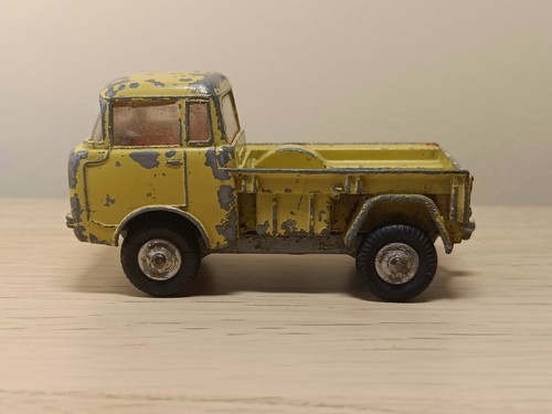 Corgi toys 470 jeep - toys,