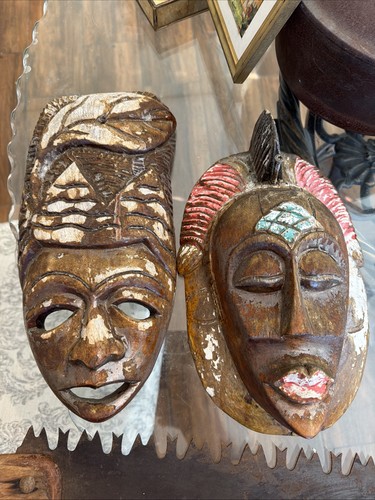 Wood masks hand - hand, vintage