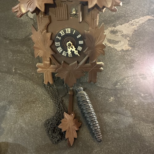 Beautiful vintage cuckoo clock - vintage,