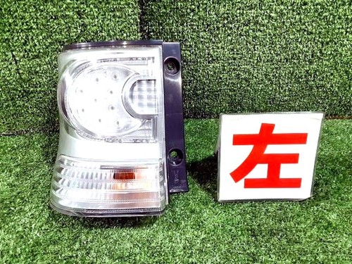 81560 b2440 tail light - lh,