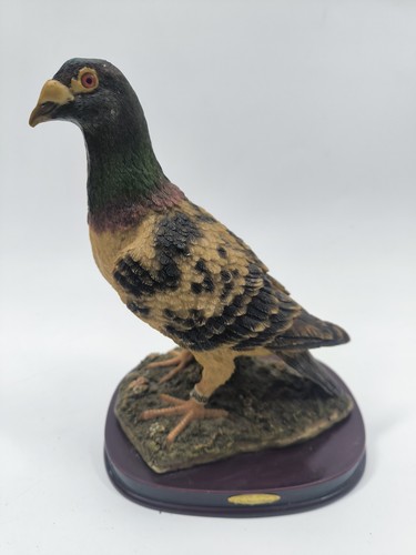Pigeon figurine 2001 - pigeon, 2001,