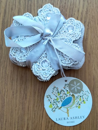 Laura ashley set - set, 4