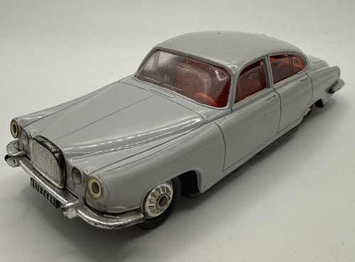 Norev plastic 19 jaguar - norev,