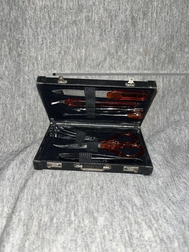 Mini suitcase manicure kit - manicure,