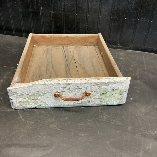 Shabby white drawer with - drawer, metal
